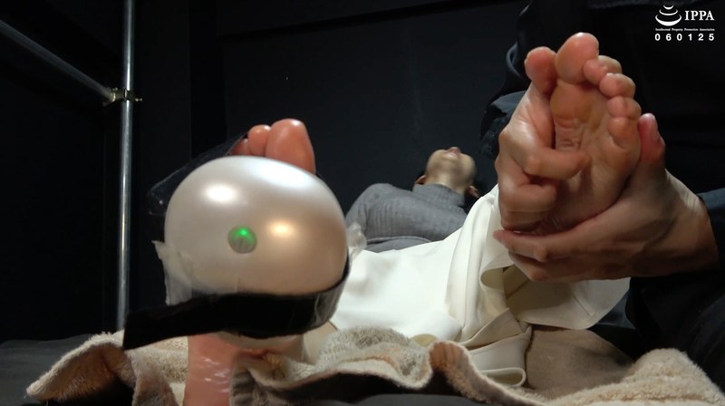 【エロ動画 美少女】「マッサージくすぐりでほたるさんの硬い体をほぐしながらくすぐったさをさらにアップ！」わかしラボ WAKA-065 海埜ほたる 2